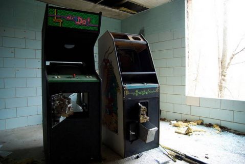Bornes d'arcade abandonnées