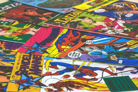 couvertures de comics des années 80 aux couleurs vivies